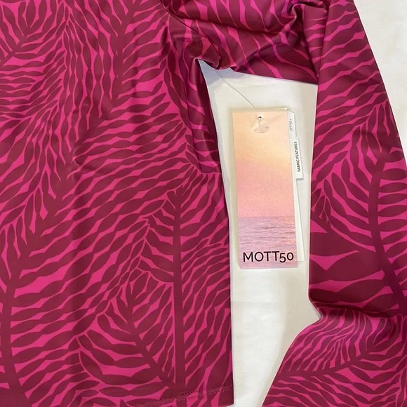 Mott50 Coco Crew Neck Rashguard in Magenta Ocean Print L and XL - Picture 4 of 11